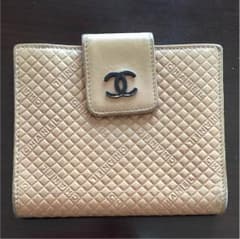 CHANEL 二つ折り財布のサムネイル