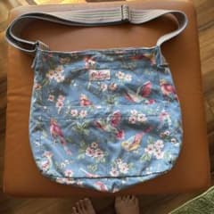Cath Kidston ショルダーバッグ 鳥＆花柄のサムネイル