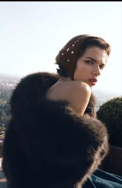 ZARA 花柄ニット ボンネットのサムネイル
