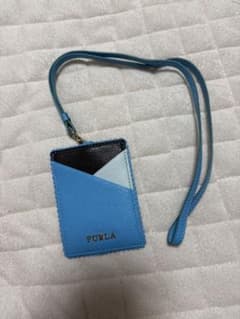 FURLA パスケース 青 幾何学模様のサムネイル