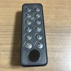 Switchbot スマートキー 指紋認証パット　スマートロック　スイッチボットのサムネイル