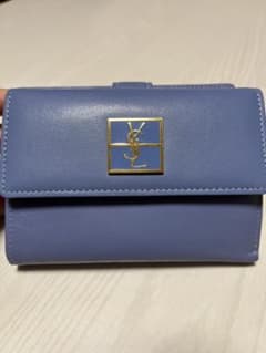 Yves Saint Laurent イブサンローラン 財布のサムネイル