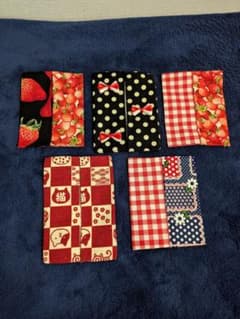 【ハンドメイド】ポケットティッシュケース 5点セット（赤×黒）のサムネイル