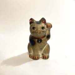 骨董 小さな招き猫 まねき猫 陶人形 民芸 縁起物 郷土玩具 ラッキー