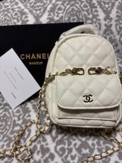 CHANEL MAKE UPノベルティキルティングリュック ホワイト 箱付き CHANEL MAKEUP バックパック リュック キルティング ノベルティ 白