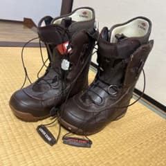 【メルカリ市期間限定】Burton ION ボードブーツ Burton ION スノーボードブーツ - メルカリ