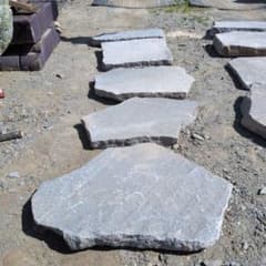 鉄平石 5石セット 庭石 石 鑑賞石 石材 飛石 敷石 - メルカリ