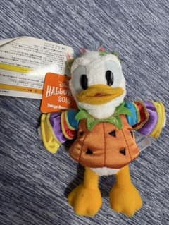 ディズニー ドナルド ハロウィン 2016 ぬいぐるみバッジのサムネイル