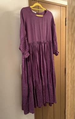 【美品】ハウスオブロータス/パープル刺繍入り ロングワンピースのサムネイル