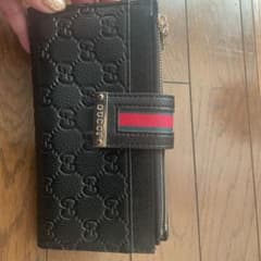GUCCI ブラックレザー 長財布 GGパターン期間限定値下げのサムネイル