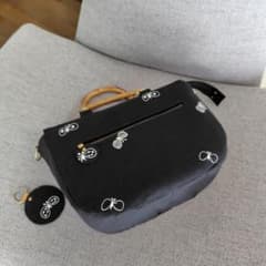 ミナペルホネンころんファスナーハンドメイドバック ミナペルホネン ファスナー付きコロンバックハンドメイド - メルカリ
