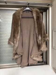 luvlover ファー付き ポンチョ ケープ ブラウンのサムネイル