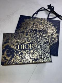 【限定】Dior ショッパー 箱　ギフトボックス セット〈限定ノート付き〉のサムネイル