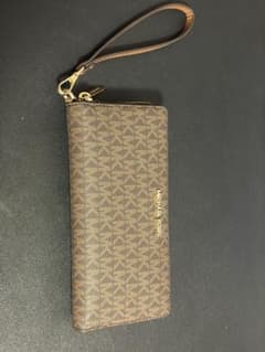 MICHAEL KORS 長財布 リストレット付き ブラウンのサムネイル
