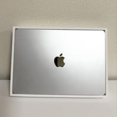 MacBookAir M2 2022 メモリ8GB SSD256GB シルバーのサムネイル