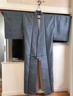 紺色系　小紋　着物のサムネイル