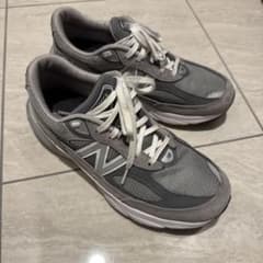 New Balance 990v6 グレーのサムネイル