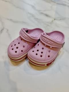 crocs ベビーサンダル ピンク 15cmのサムネイル