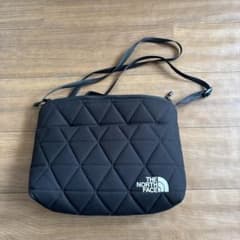 美品✨ THE NORTH FACE キルティングショルダーバッグのサムネイル