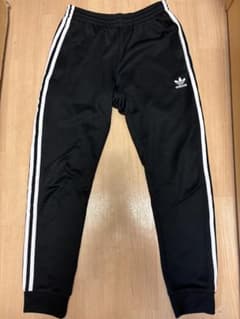 adidas 黒 ジャージパンツのサムネイル