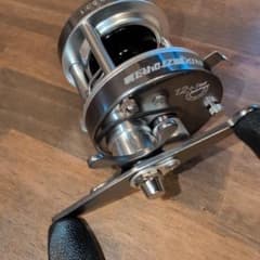 バス　鯰　雷魚　左ハンドル　丸型　ベイトリール　アブ風　ライン付き 丸型 ベイトリール HANDING HDー40L 左ハンドル バス 鯰 雷魚 - メルカリ