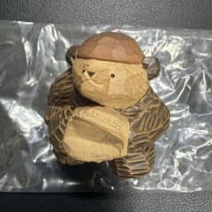 たかはたまさお 木彫り風 フィギュア 良い球受けたい熊のサムネイル