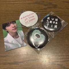 BTS JIN ジン RUNSEOKJIN カプセルトイ 缶バッジ セットのサムネイル
