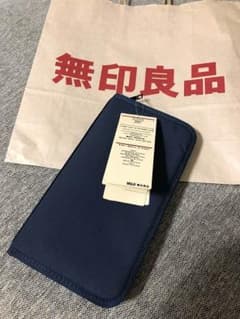 無印良品 パスポートケースのサムネイル