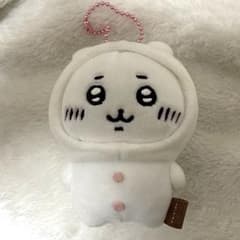 ちいかわ ナガノのくま ちいかわにかぶられたミニマスコットのサムネイル