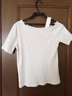 【り様専用】GU ホワイト リブ編み Tシャツのサムネイル