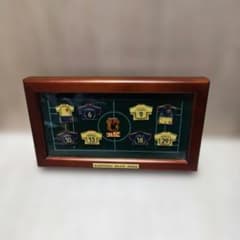 サッカー日本代表 サムライブルー 2005 オリジナル額入りピンバッジ