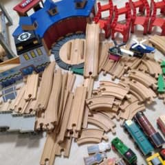 木製レールセット 拡張パーツ 車両 建物 大量まとめのサムネイル