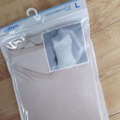 こんじゅ様お買い上げです！ユニクロ エアリズム 汗とりバッド付きキャミのサムネイル