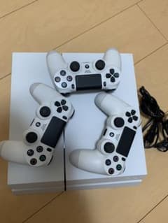 PlayStation®4 グレイシャー・ホワイト 500GB CUH-120…のサムネイル