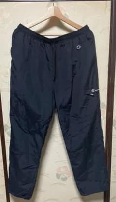 ナイロンパンツ 黒 Champion XLARGEコラボのサムネイル