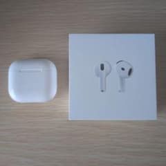 【右耳のみ】Apple AirPods4 ANC非搭載のサムネイル