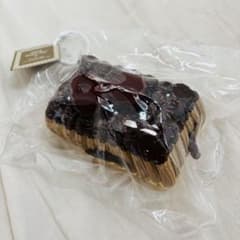 [値下げ中]goodmoodchef チェリーチョコレートケーキのサムネイル