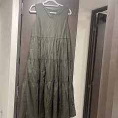 BANANA REPUBLIC ティアードロングワンピース カーキ Lのサムネイル