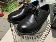 ミドリ安全靴のサムネイル