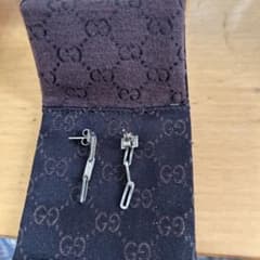 グッチ両耳シルバーーピアスのサムネイル