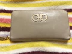 Salvatore Ferragamo♡長財布のサムネイル