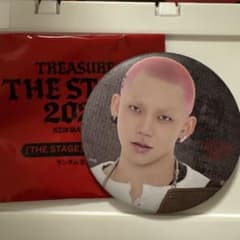 TREASURE ヒョンソク 缶バッジAのサムネイル