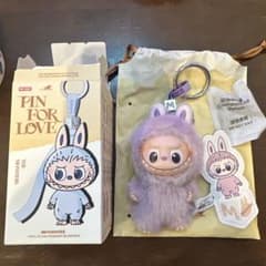 POP MART THE MONSTERS イニシャル　ラブブ　　　Mのサムネイル