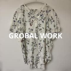 花柄 半袖 ブラウス ホワイト　GROBAL WORKのサムネイル