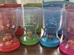 アンパンマン フィギュア入りプラグラス 4個セットのサムネイル