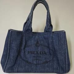 PRADA ♥️カナパ トートバッグのサムネイル
