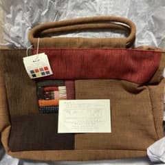 儀右衛門　ハンドバッグ 茶色 赤のサムネイル