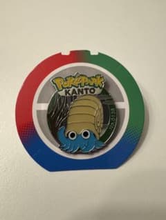 ポケパークカントー限定 ピンバッジ オムナイト ボール付のサムネイル