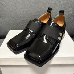 ViCHIC】スクエアトゥエナメルレザーシューズ 黒 - メルカリ