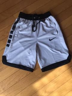 NIKE ナイキ ハーフパンツのサムネイル
